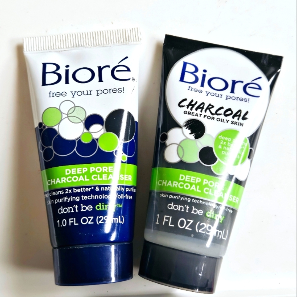 NWT 》2×《 BIORÉ DEEP PORE CHARCOAL CLEANSER MINI'S!